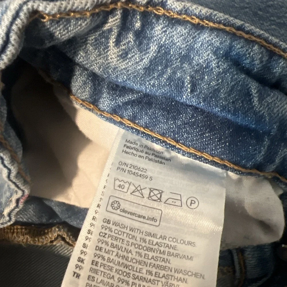 H&M Jeans Women's US 10 Light Wash Straight Flared Leg Stretch